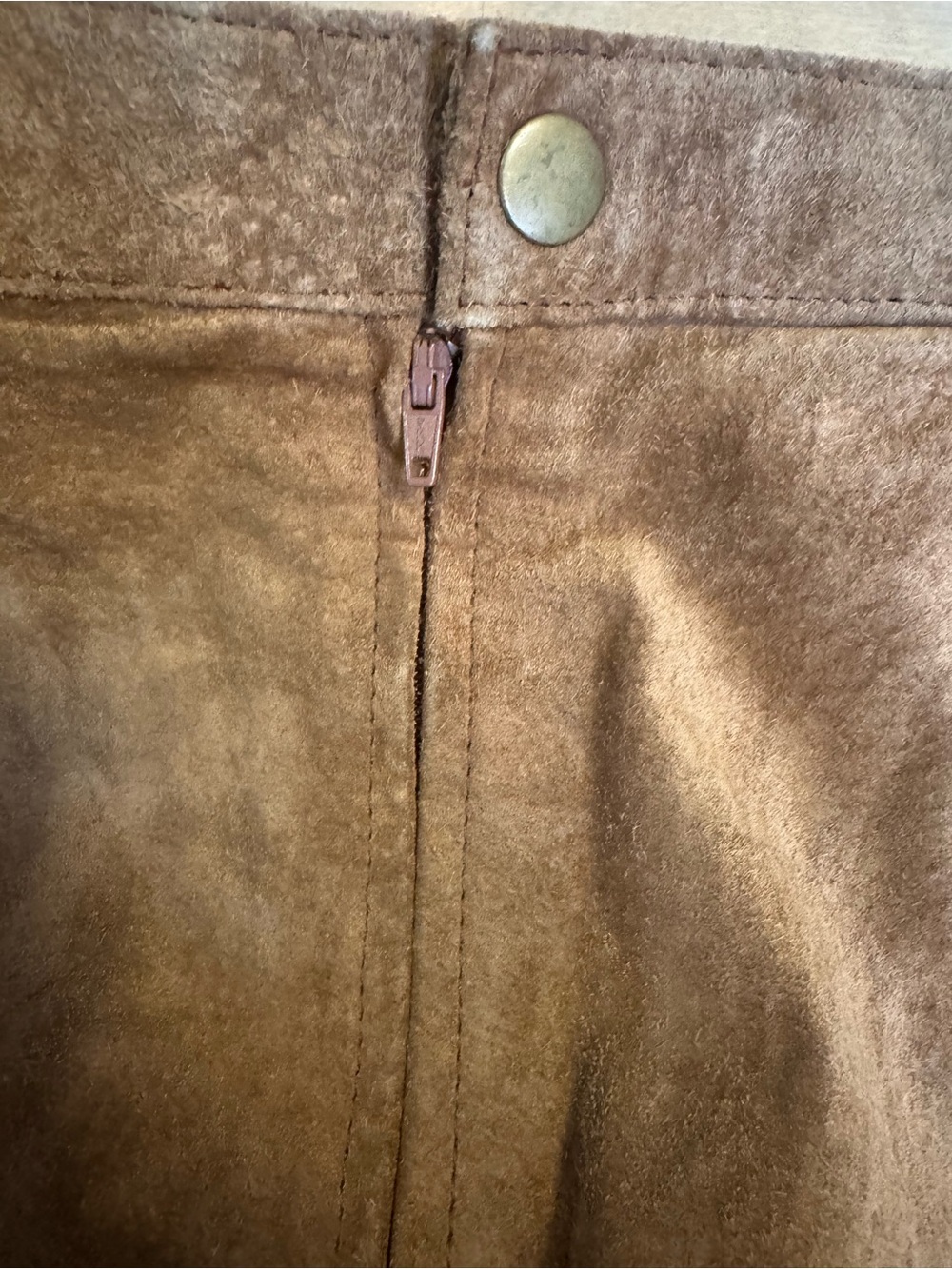 Vintage Don’t Stop camel Suede Pencil Skirt - Picture 4 of 8
